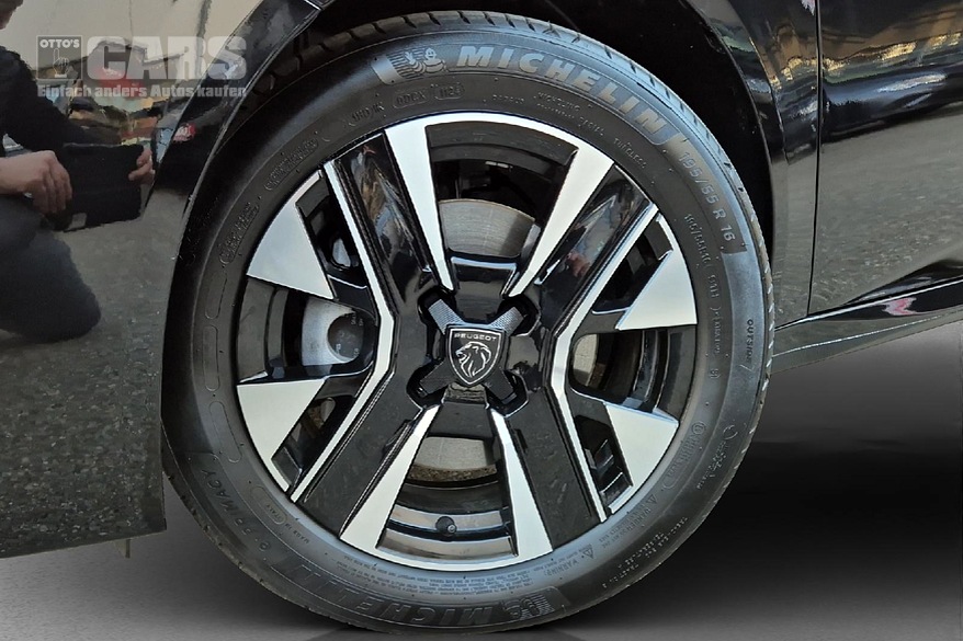 PEUGEOT - 208 1.2 Hybrid Allure